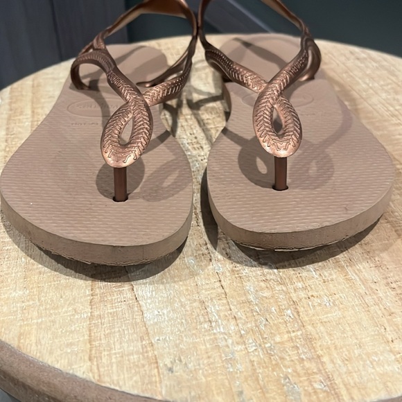 Havaianas thong sandals bronze color - Picture 3 of 6